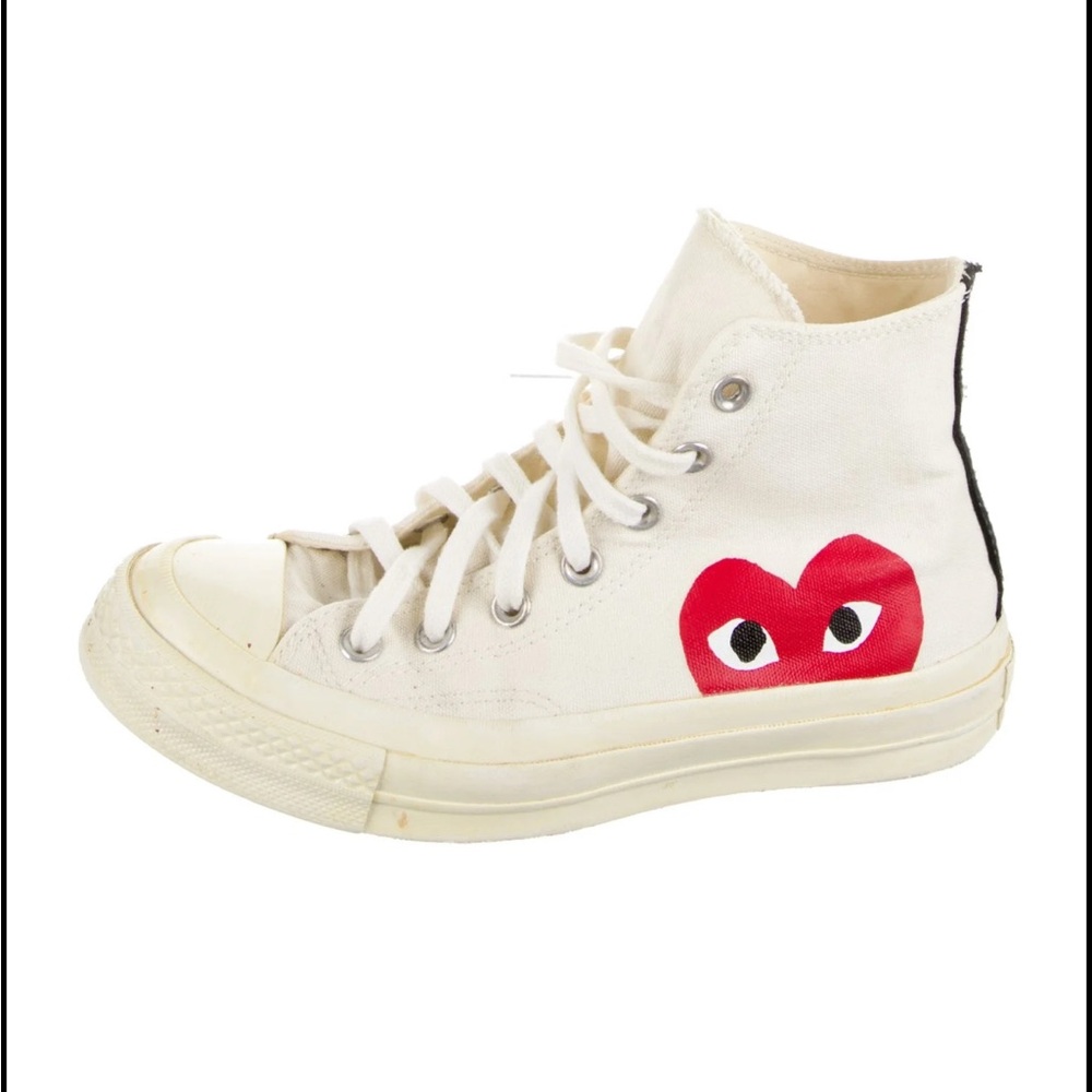 COMME DES GARCONS PLAY CONVERSE!!